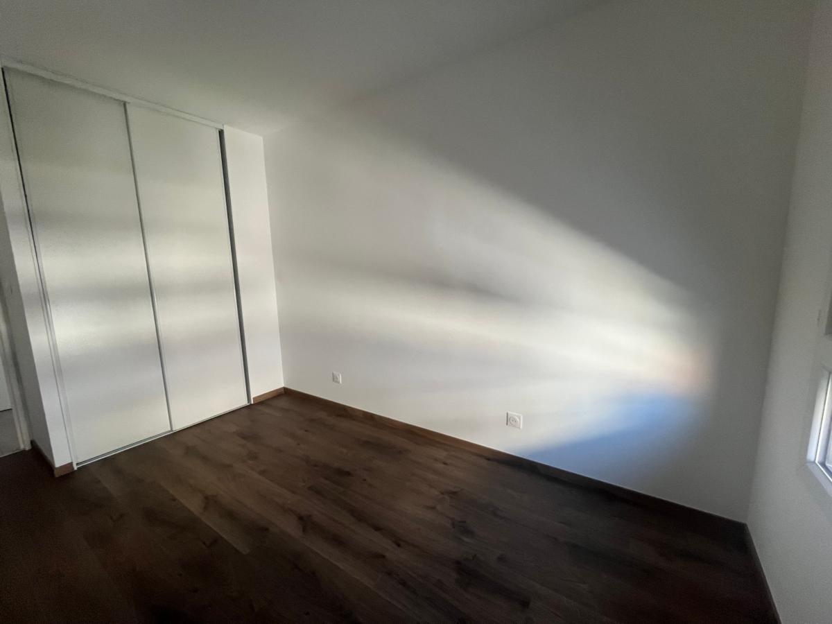 3 pièces - 1er étage - 64m² - 809,55 € - Photo #6