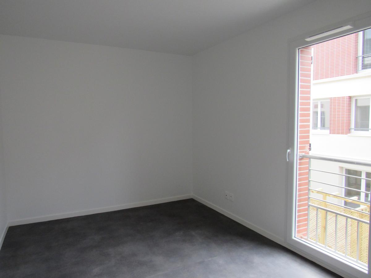 
																																							2 pièces - 
																																						2ème étage - 42m² - 866,17 € - Photo #4