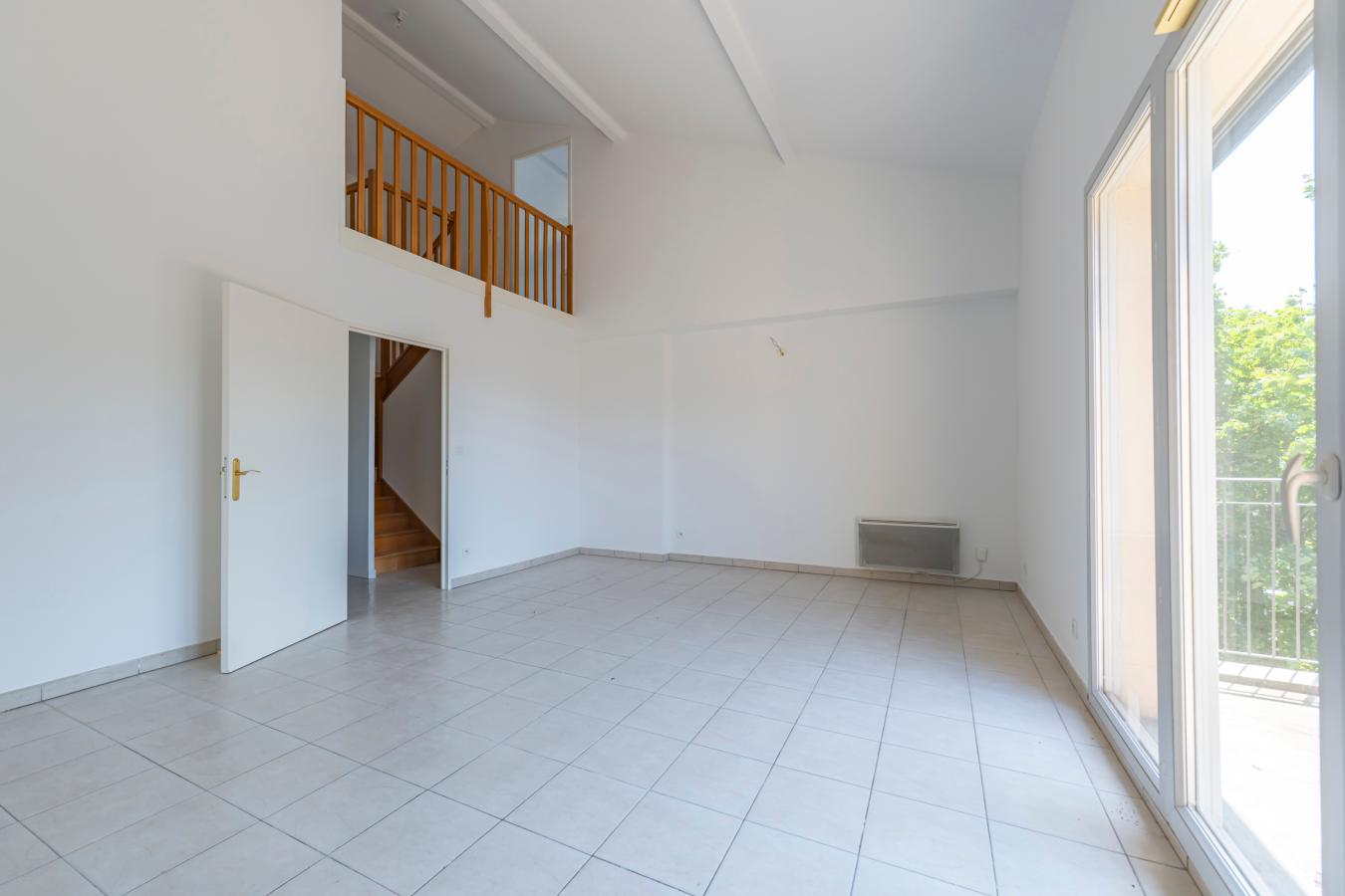 
																			5 pièces - 
																		4ème étage - 113m² - 350 000 € - Photo #1
