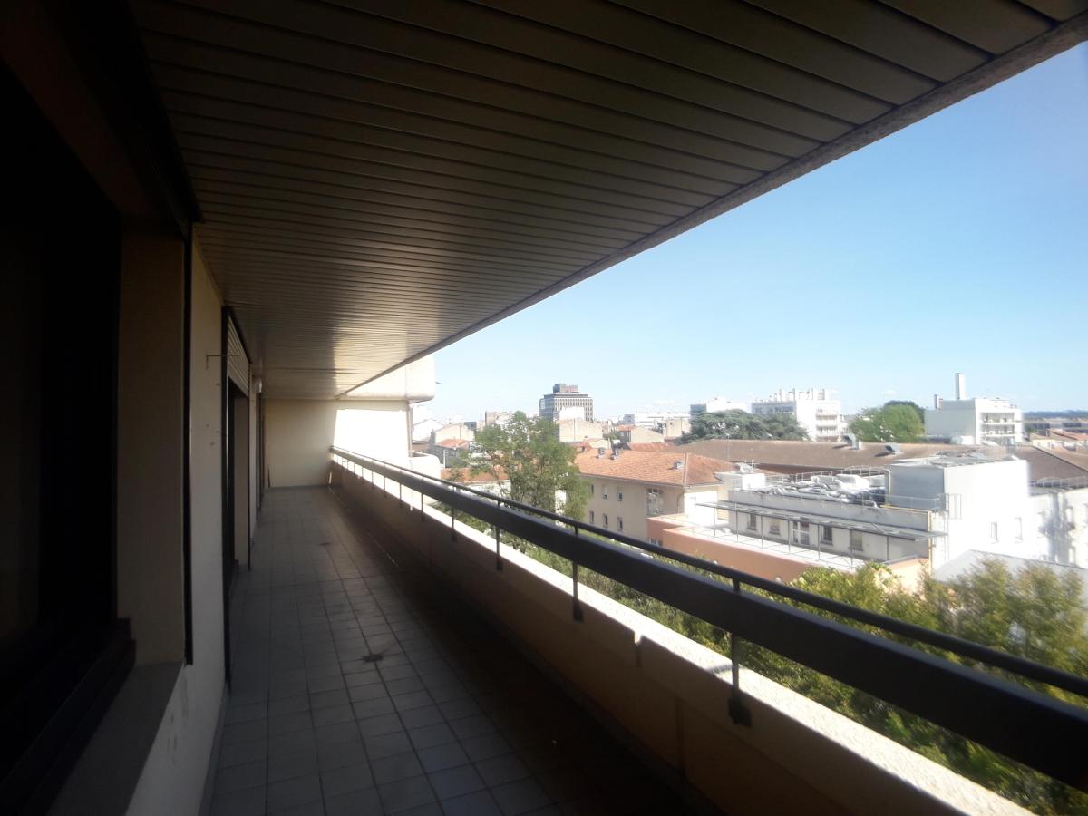 
																			2 pièces - 
																		6ème étage - 66m² - 949,89 € - Photo #3