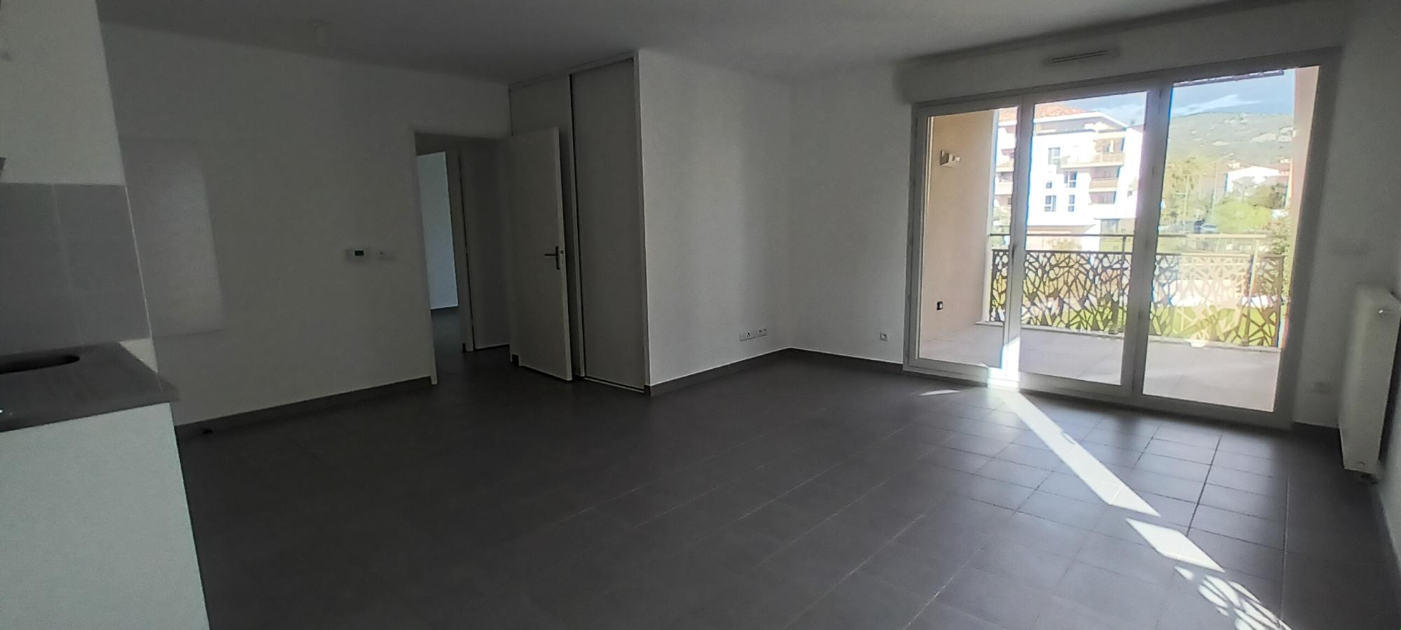 3 pièces - 2ème étage - 57m² - 947,90 € - Photo #1