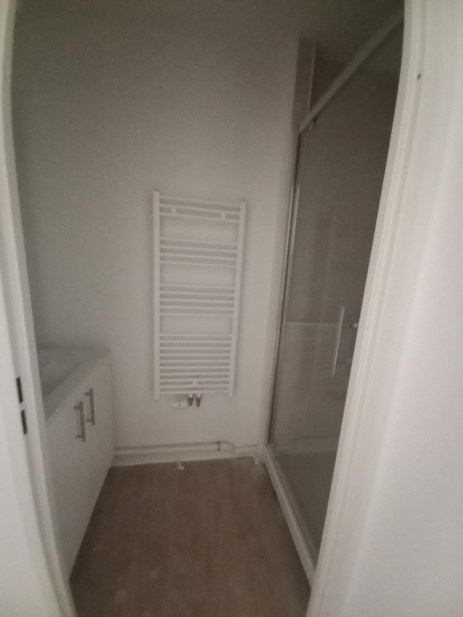 5 pièces - 7ème étage - 106m² - 1 377,51 € - Photo #4