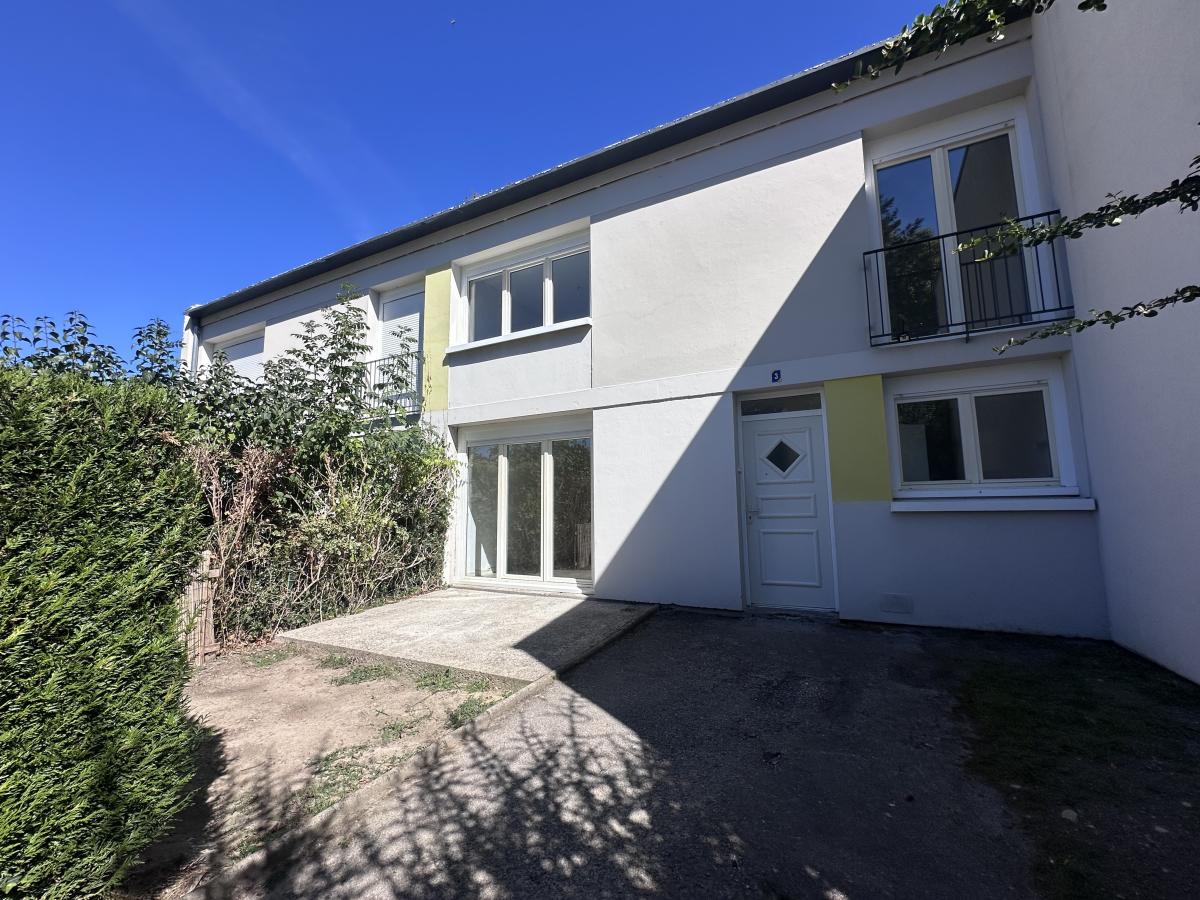 5 pièces - RDC - 107m² - 869,53 € - Photo #0