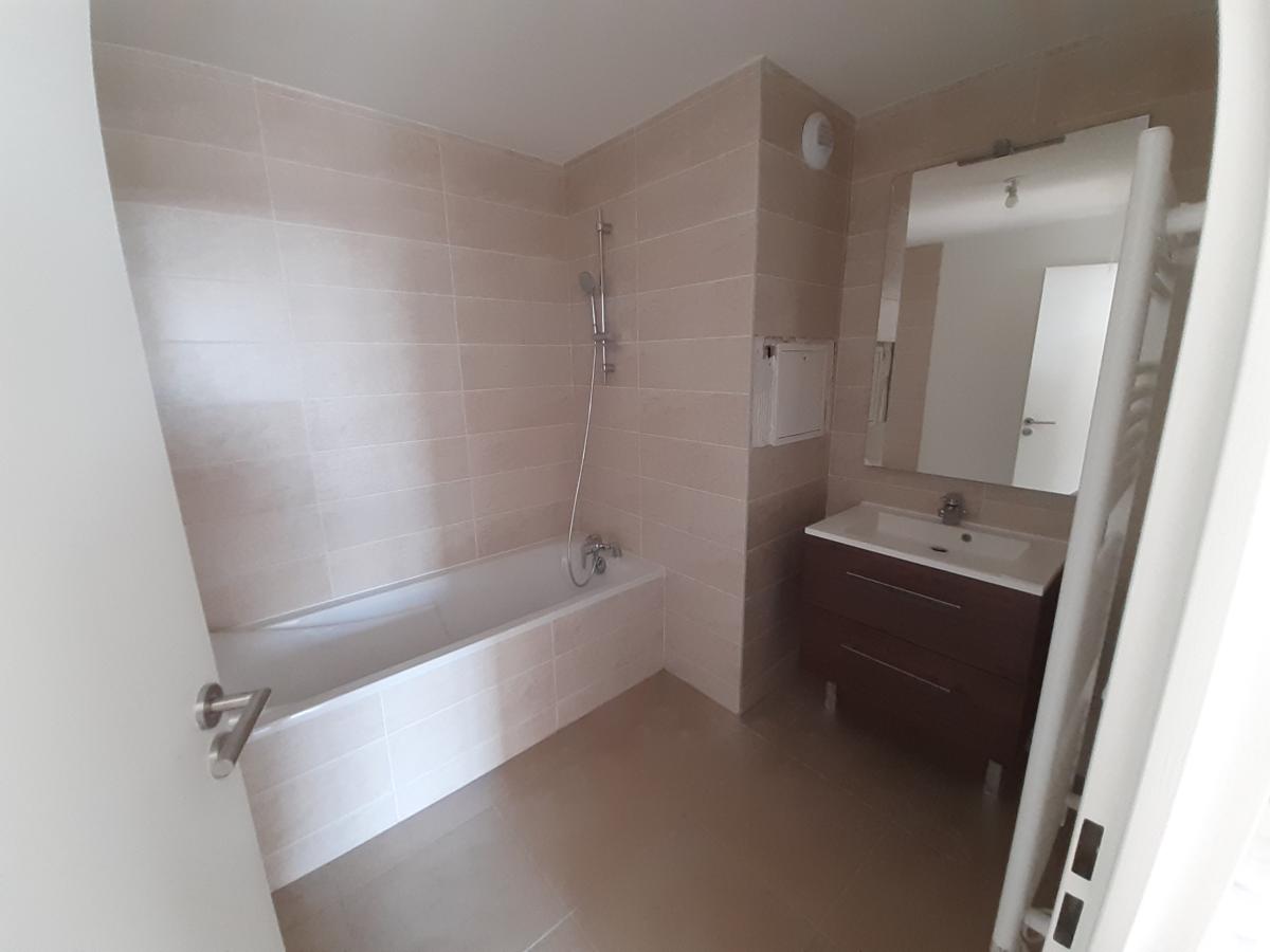 
																																							3 pièces - 
																																						3ème étage - 63m² - 864,55 € - Photo #4