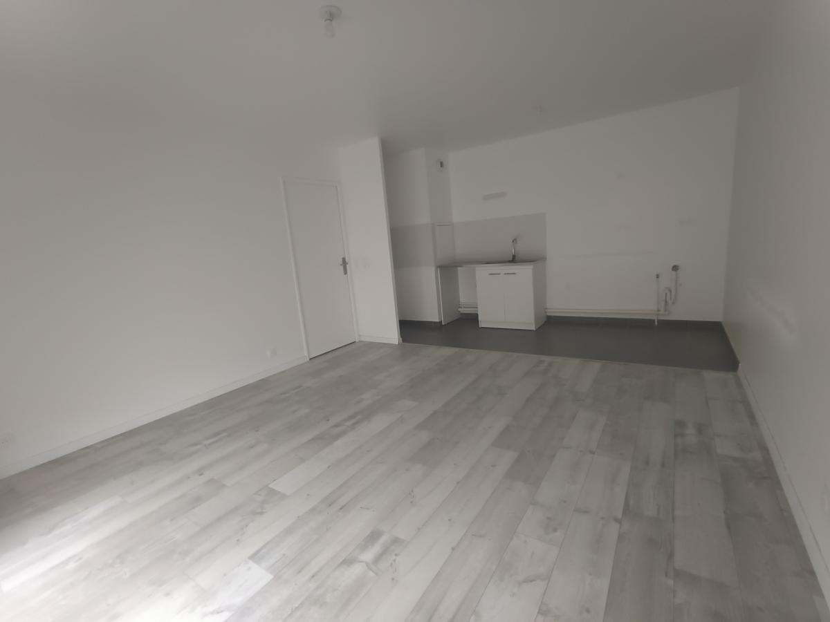 
																			2 pièces - 
																		5ème étage - 49m² - 1 213,98 € - Photo #5