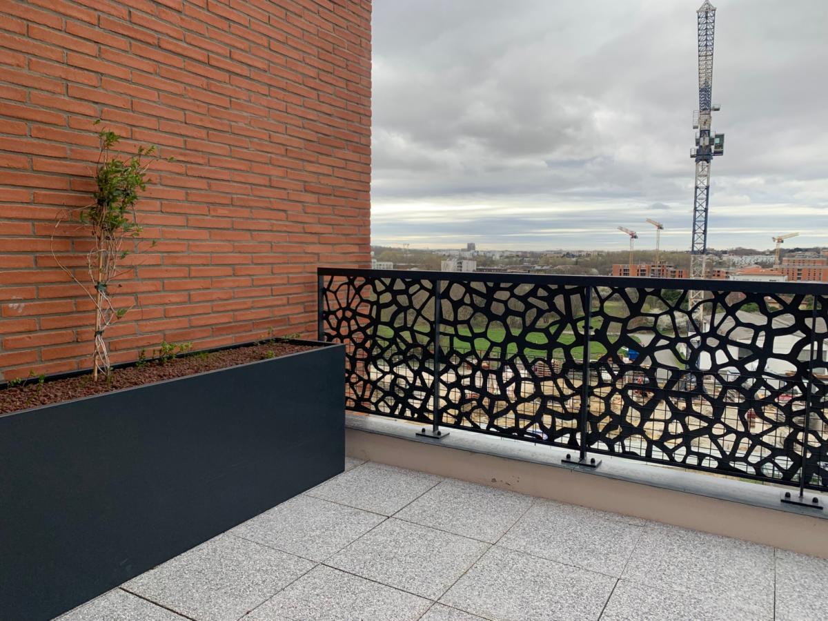 4 pièces - 6ème étage - 81m² - 1 062,96 € - Photo #0