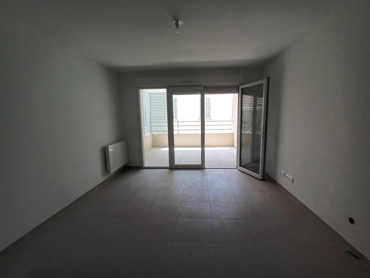
																																							3 pièces - 
																																						1er étage - 65m² - 977,07 € - Photo #1