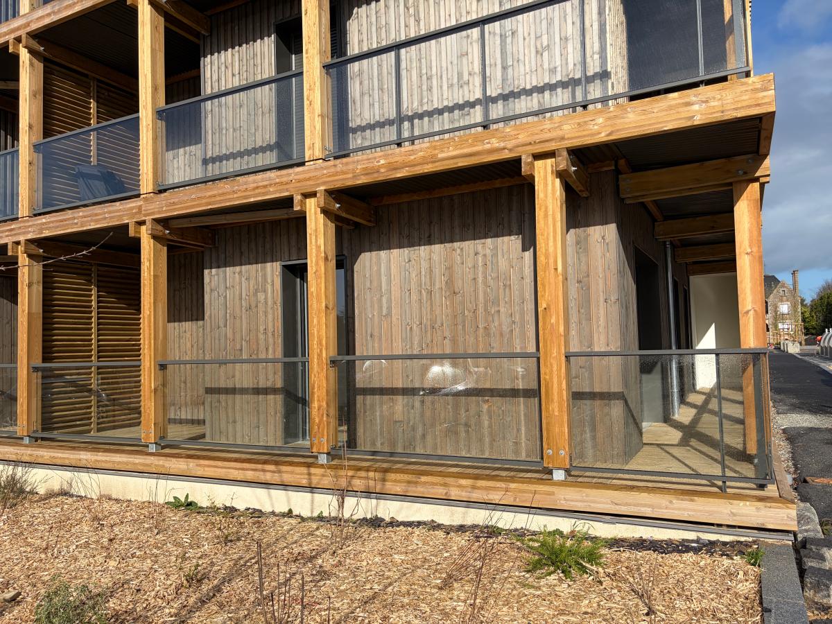 
																			3 pièces - 
																		RDC - 61m² - 916,43 € - Photo #4