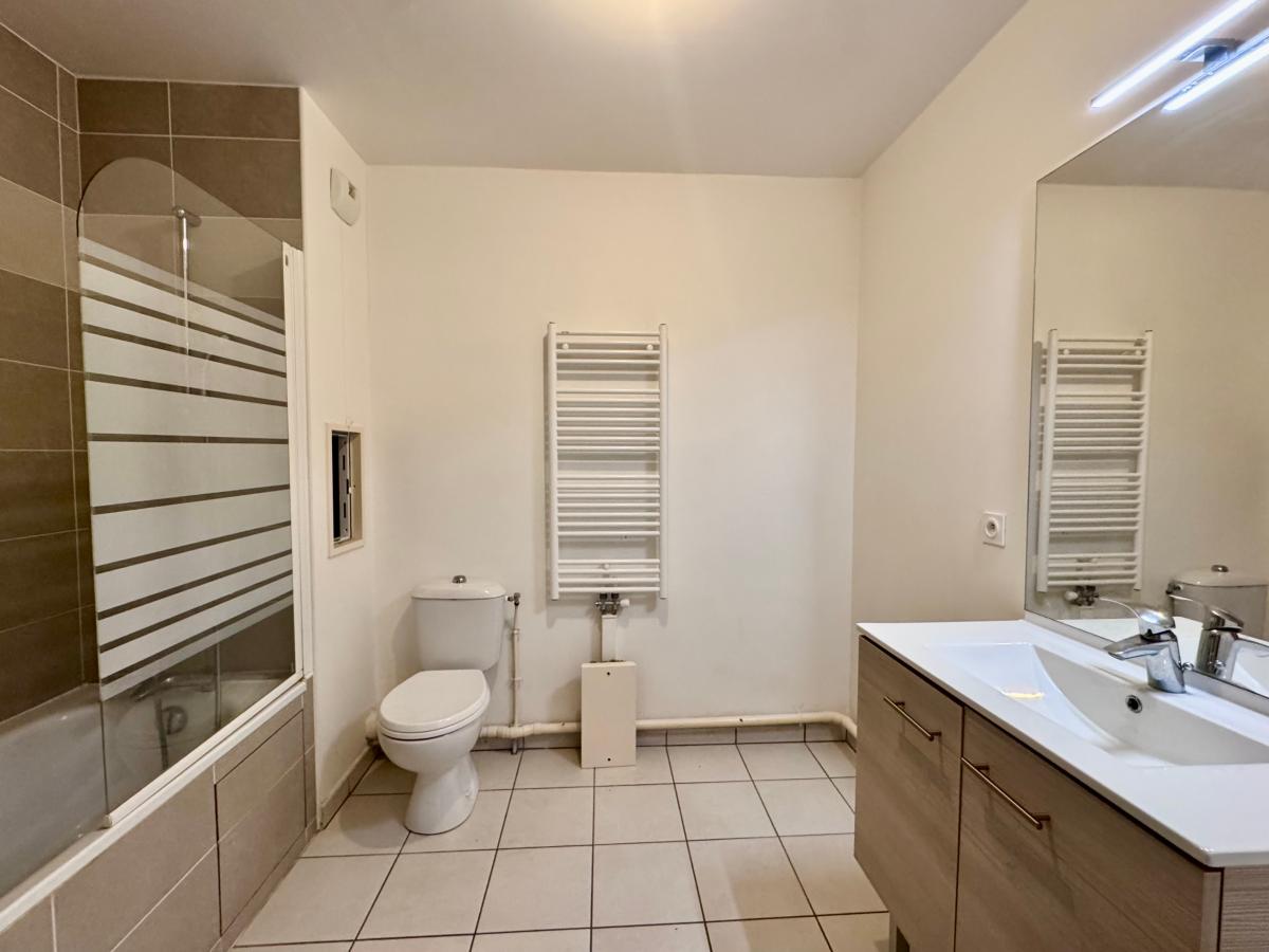 2 pièces - RDC - 45m² - 877,15 € - Photo #2