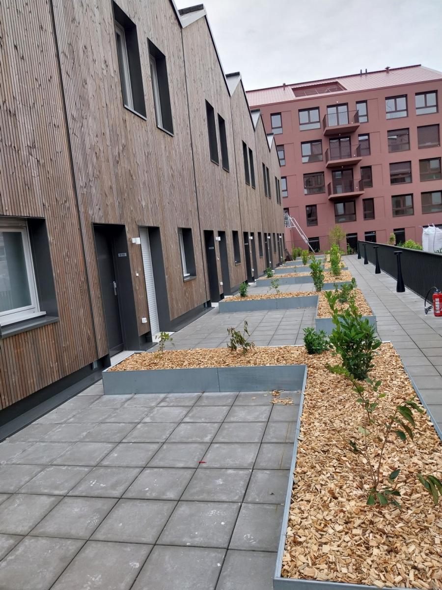 
																																							4 pièces - 
																																						1er étage - 91m² - 1 163,47 € - Photo #2