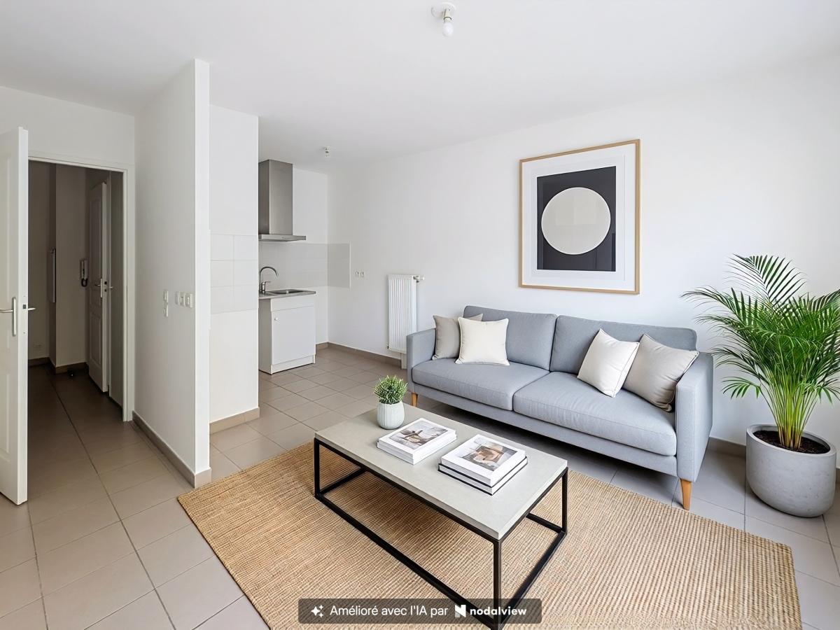 3 pièces - RDC - 57m² - 1 356,80 € - Photo #2