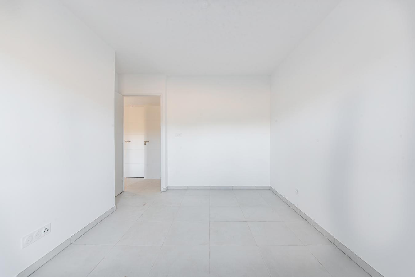 
																																							3 pièces - 
																																						RDC - 59m² - 954,37 € - Photo #4