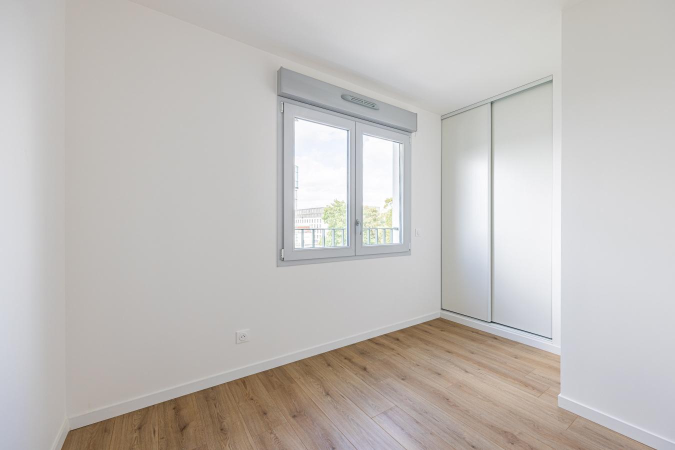 
																																							4 pièces - 
																																						5ème étage - 88m² - 1 519,16 € - Photo #6