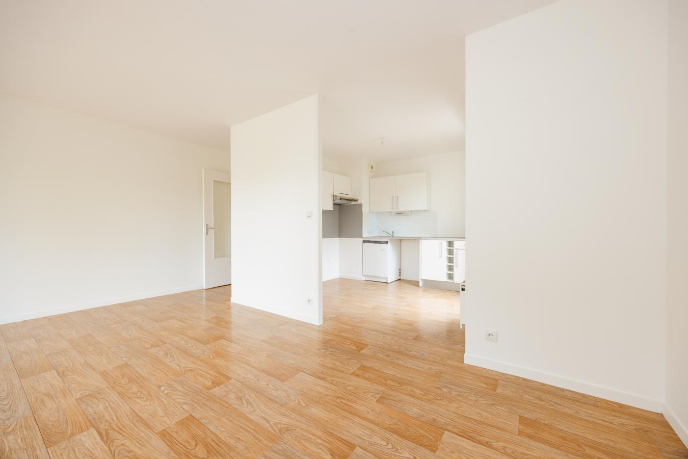 
																			4 pièces - 
																		RDC - 84m² - 235 000 € - Photo #1