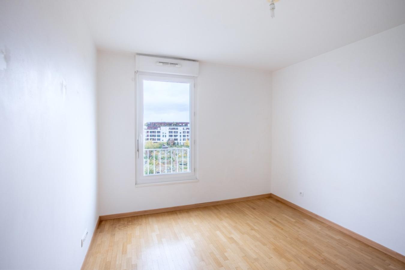 
																																							2 pièces - 
																																						5ème étage - 48m² - 1 426,21 € - Photo #6