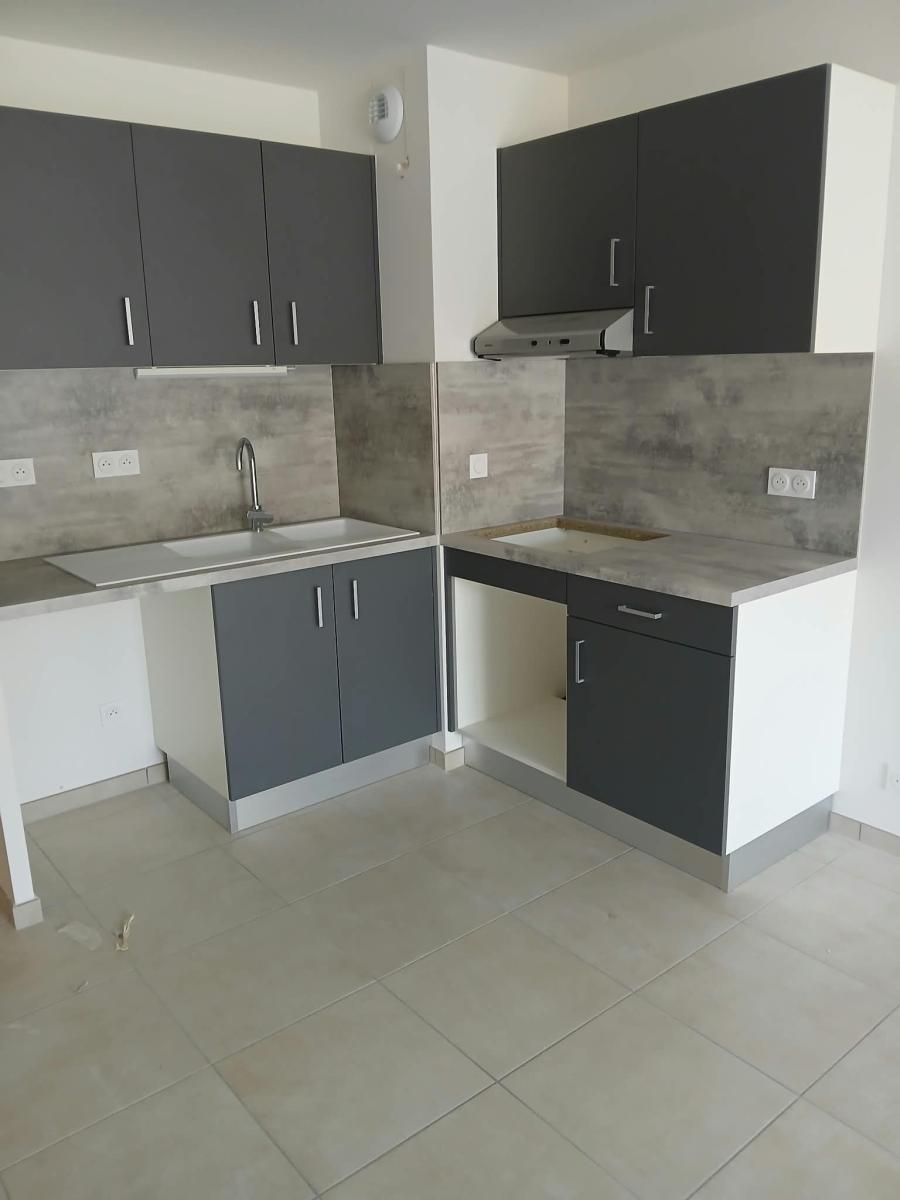 2 pièces - RDC - 41m² - 632,75 € - Photo #2
