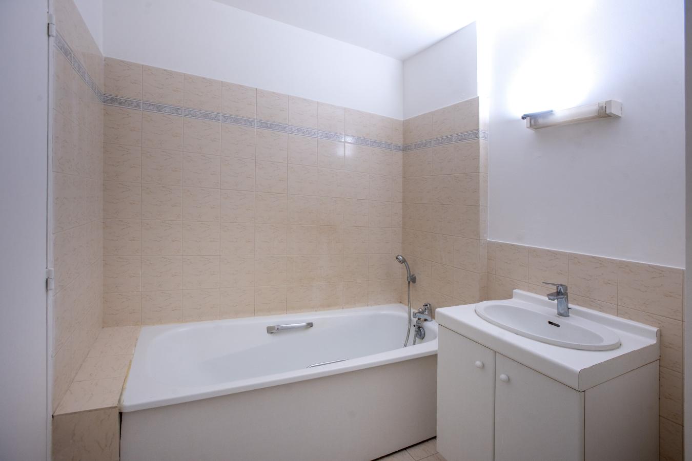 2 pièces - 1er étage - 53m² - 266 000 € - Photo #4