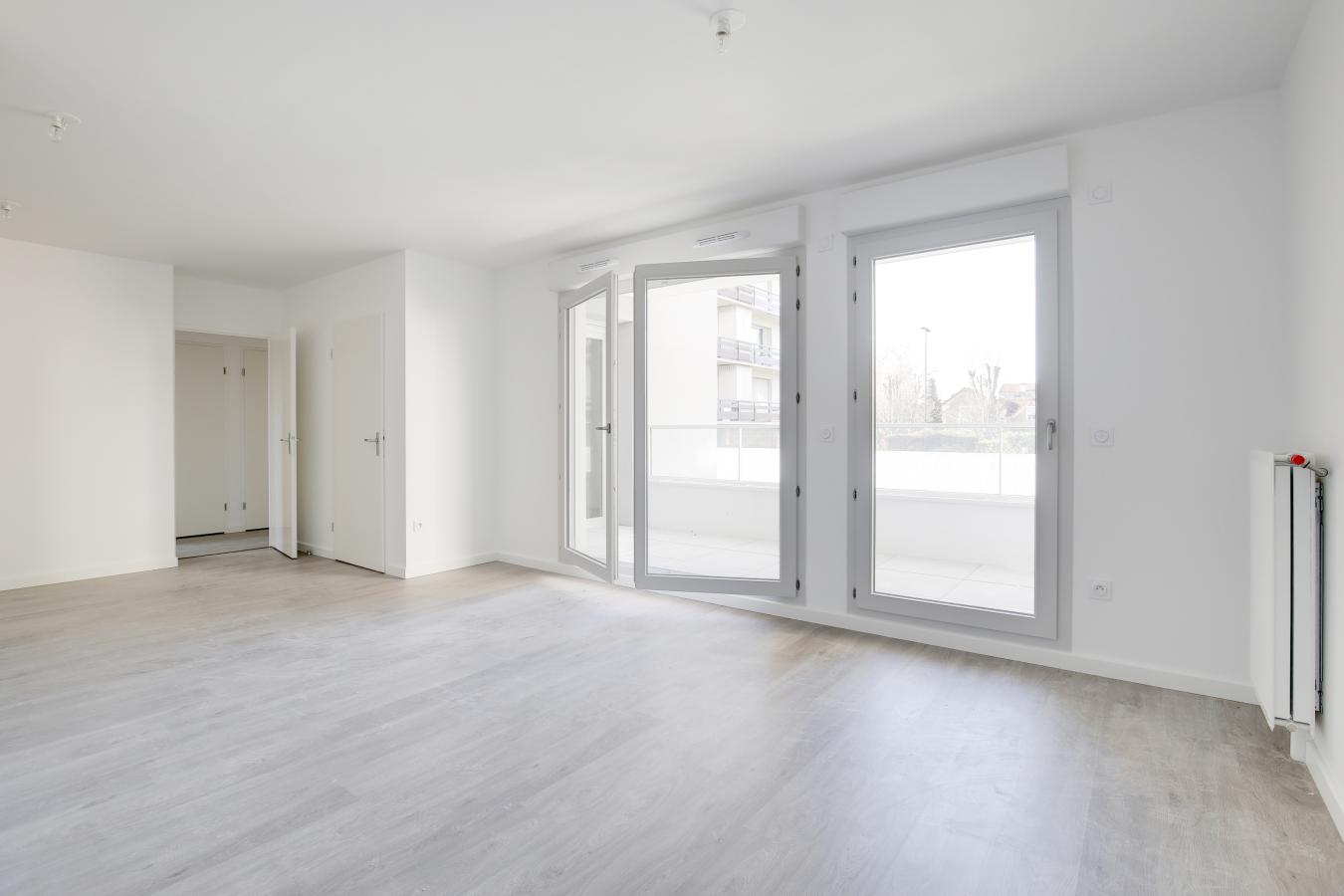 
																			3 pièces - 
																		1er étage - 64m² - 1 240,04 € - Photo #0