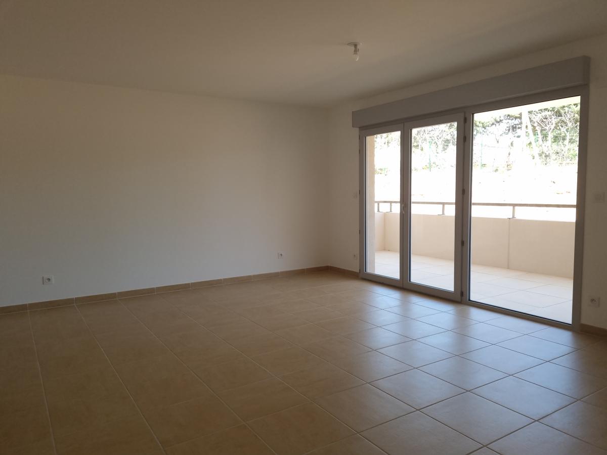 2 pièces - 2ème étage - 53m² - 812,82 € - Photo #0