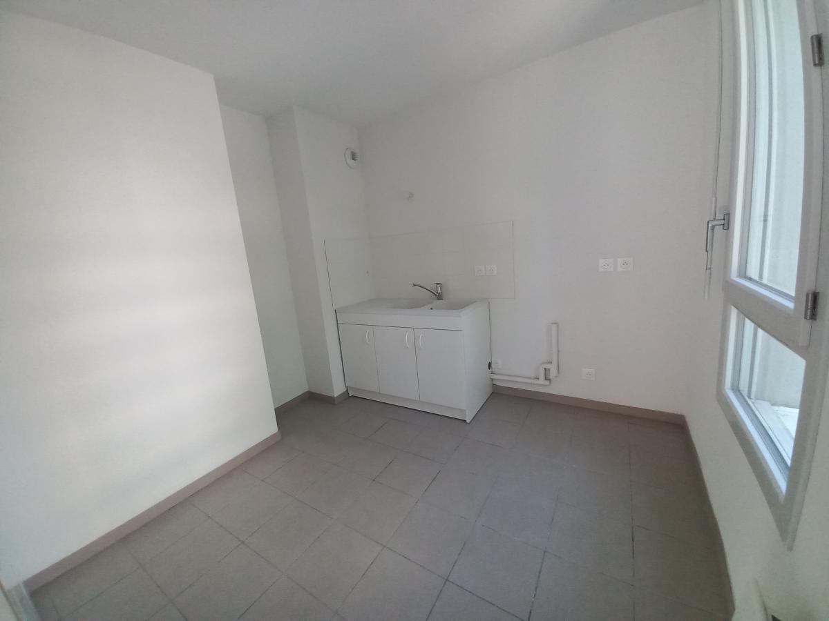 
																																							2 pièces - 
																																						1er étage - 52m² - 630,31 € - Photo #2