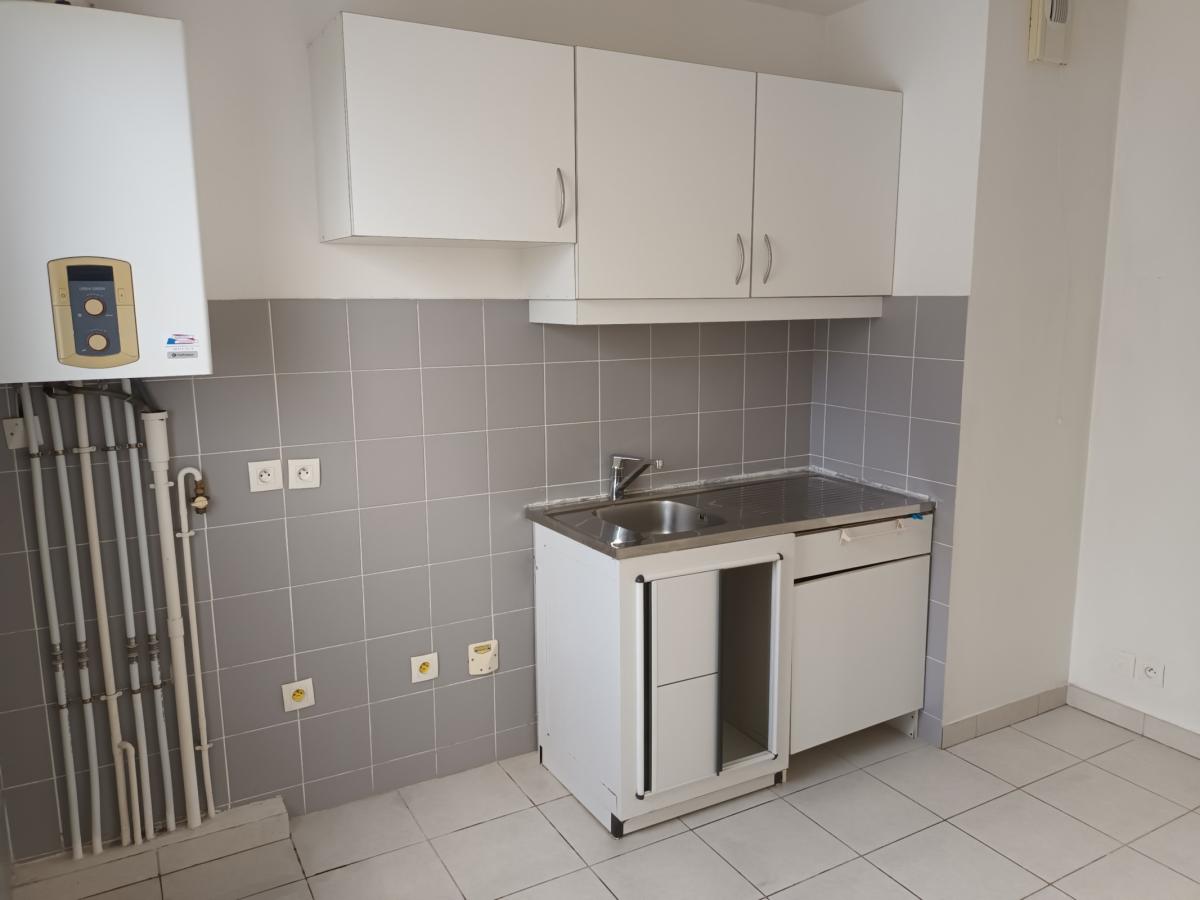 
																																							2 pièces - 
																																						3ème étage - 43m² - 871,97 € - Photo #1