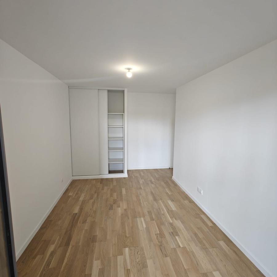 
																																							4 pièces – 
																																						1er étage – 84m² - 1 826,26 € - Photo #1