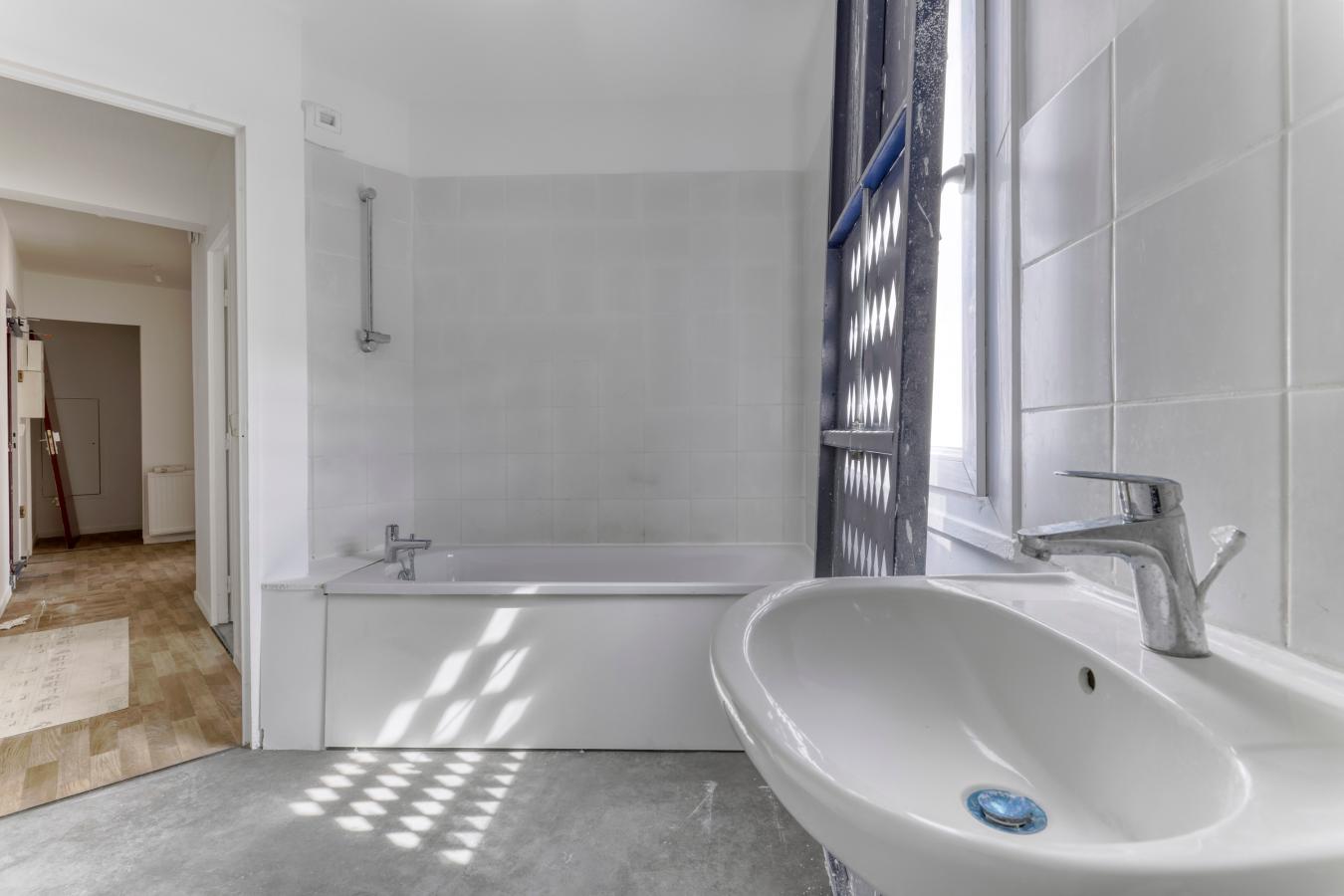 
																																							4 pièces - 
																																						4ème étage - 85m² - 178 000 € - Photo #5