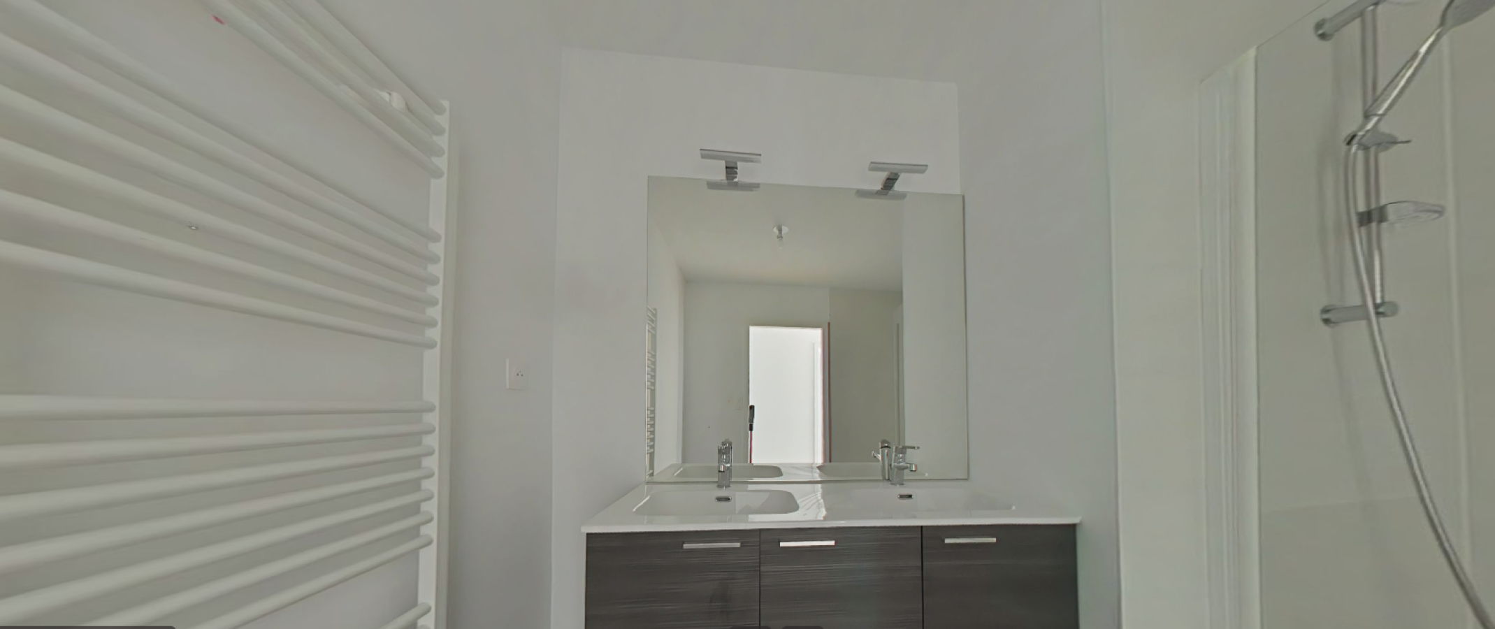 
																																							4 pièces - 
																																						2ème étage - 85m² - 849,58 € - Photo #3