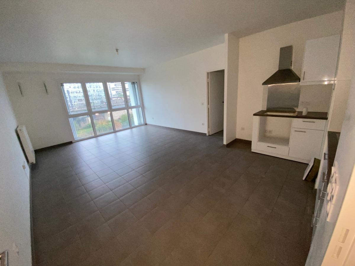 
																			2 pièces - 
																		3ème étage - 62m² - 1 526,14 € - Photo #0