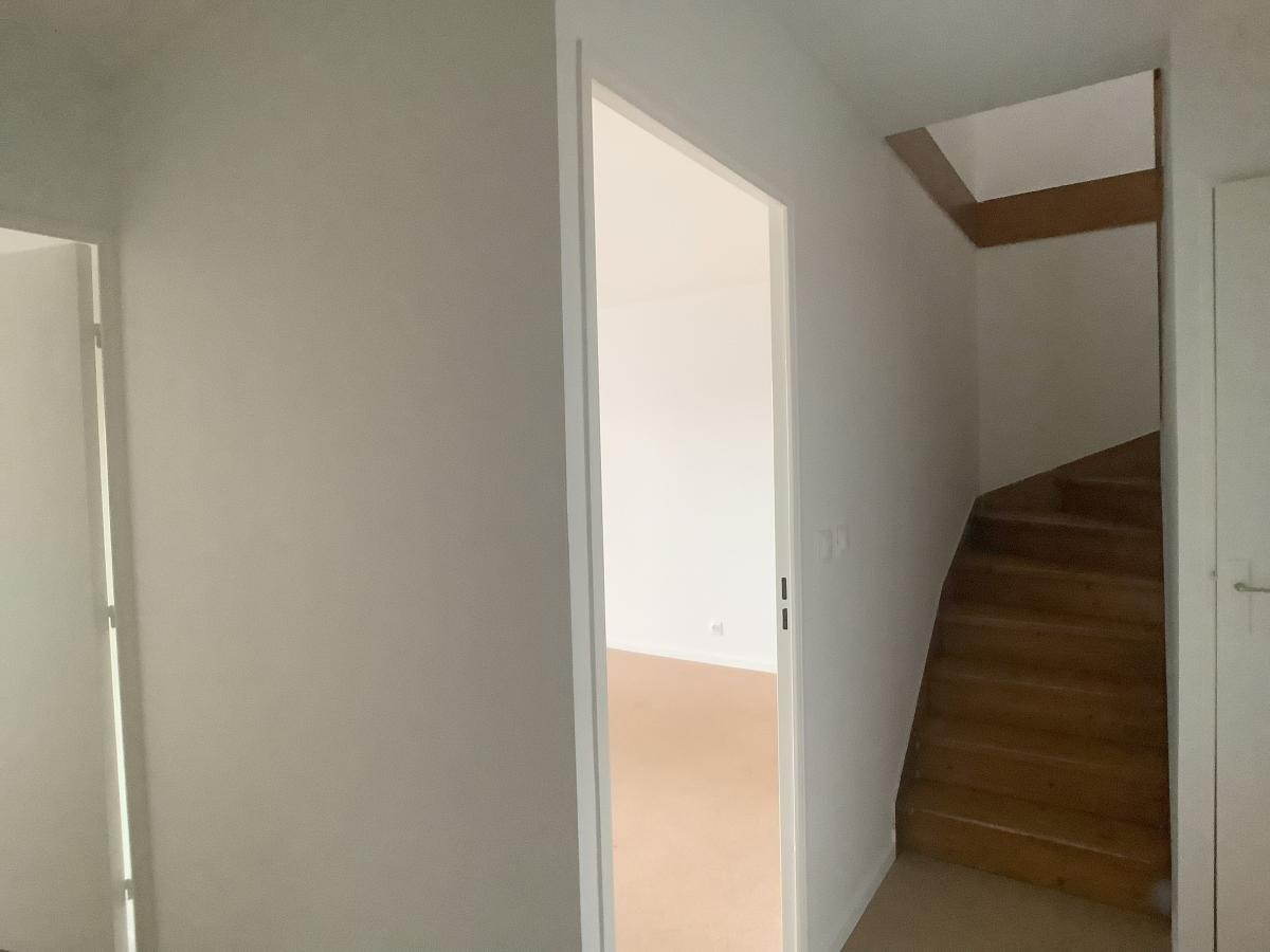 
																																							3 pièces - 
																																						3ème étage - 63m² - 139 000 € - Photo #7