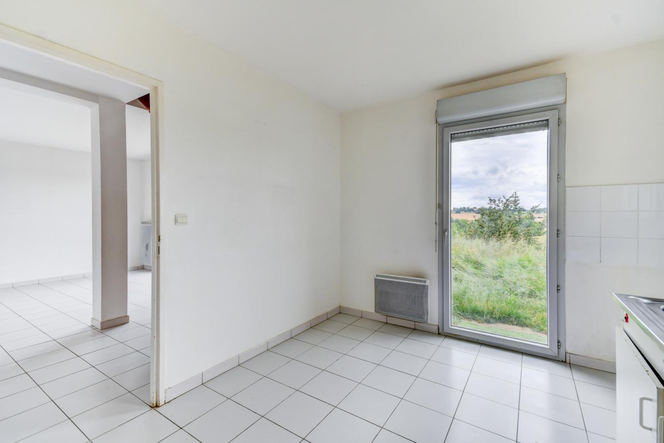 
																																							4 pièces - 
																																						RDC - 87m² - 1 089,44 € - Photo #2