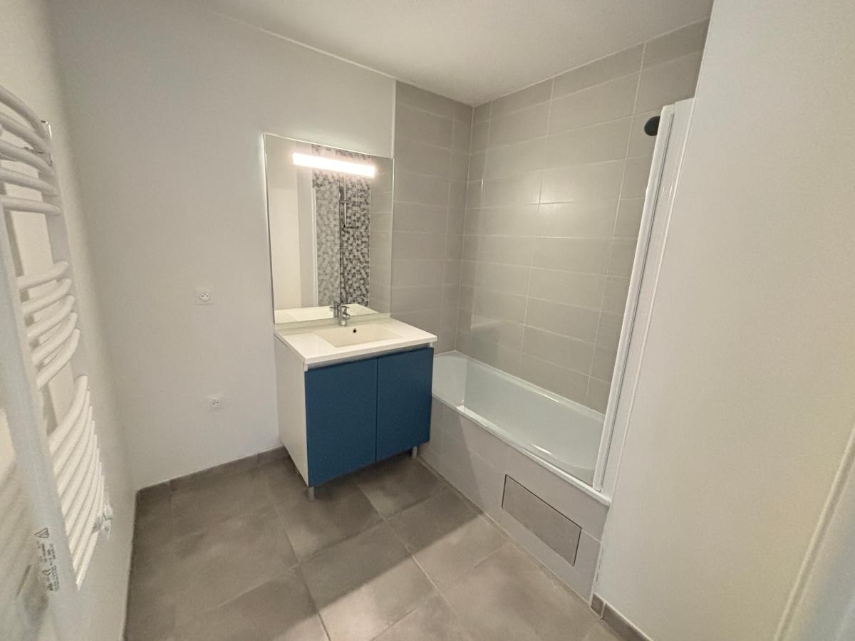 
																																							3 pièces - 
																																						RDC - 66m² - 752,18 € - Photo #6