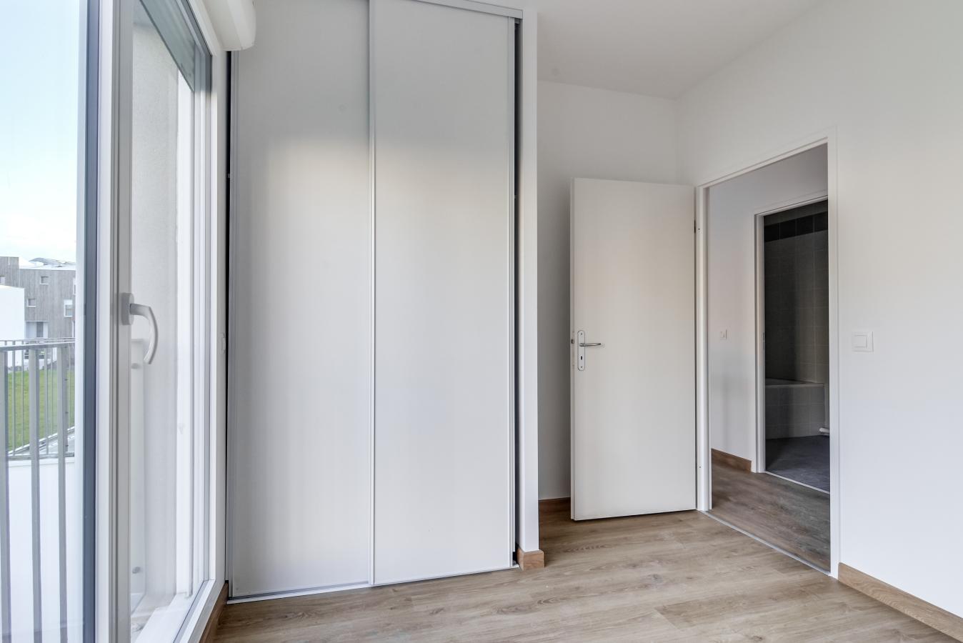 
																																							5 pièces - 
																																						3ème étage - 104m² - 1 639,60 € - Photo #5