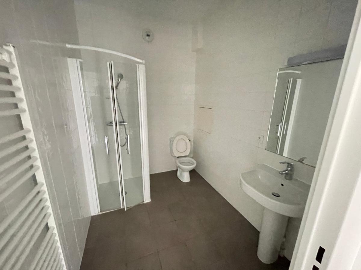 
																			3 pièces - 
																		2ème étage - 84m² - 2 141,71 € - Photo #2