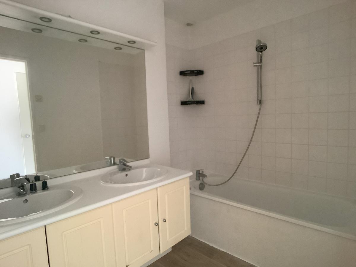 5 pièces - RDC - 113m² - 295 000 € - Photo #5
