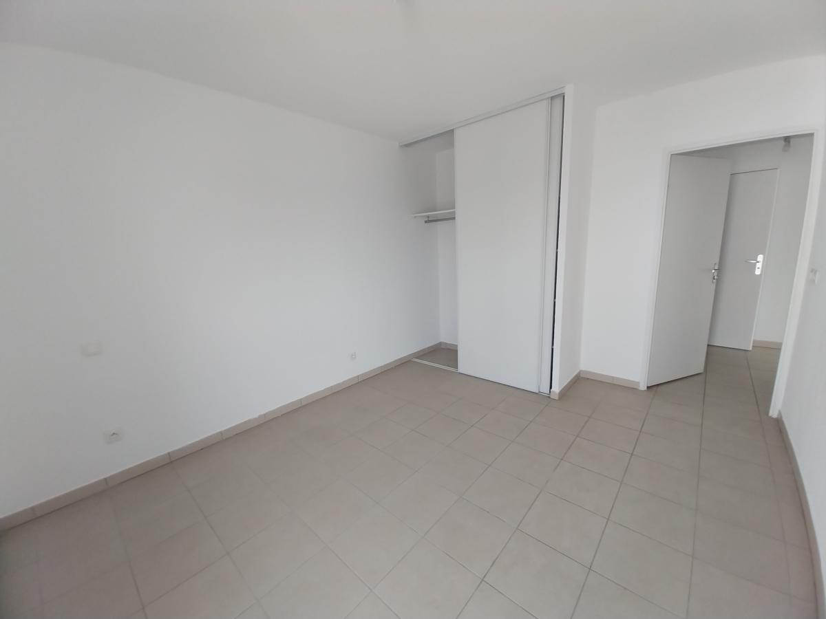 
																																							3 pièces - 
																																						2ème étage - 67m² - 185 000 € - Photo #4