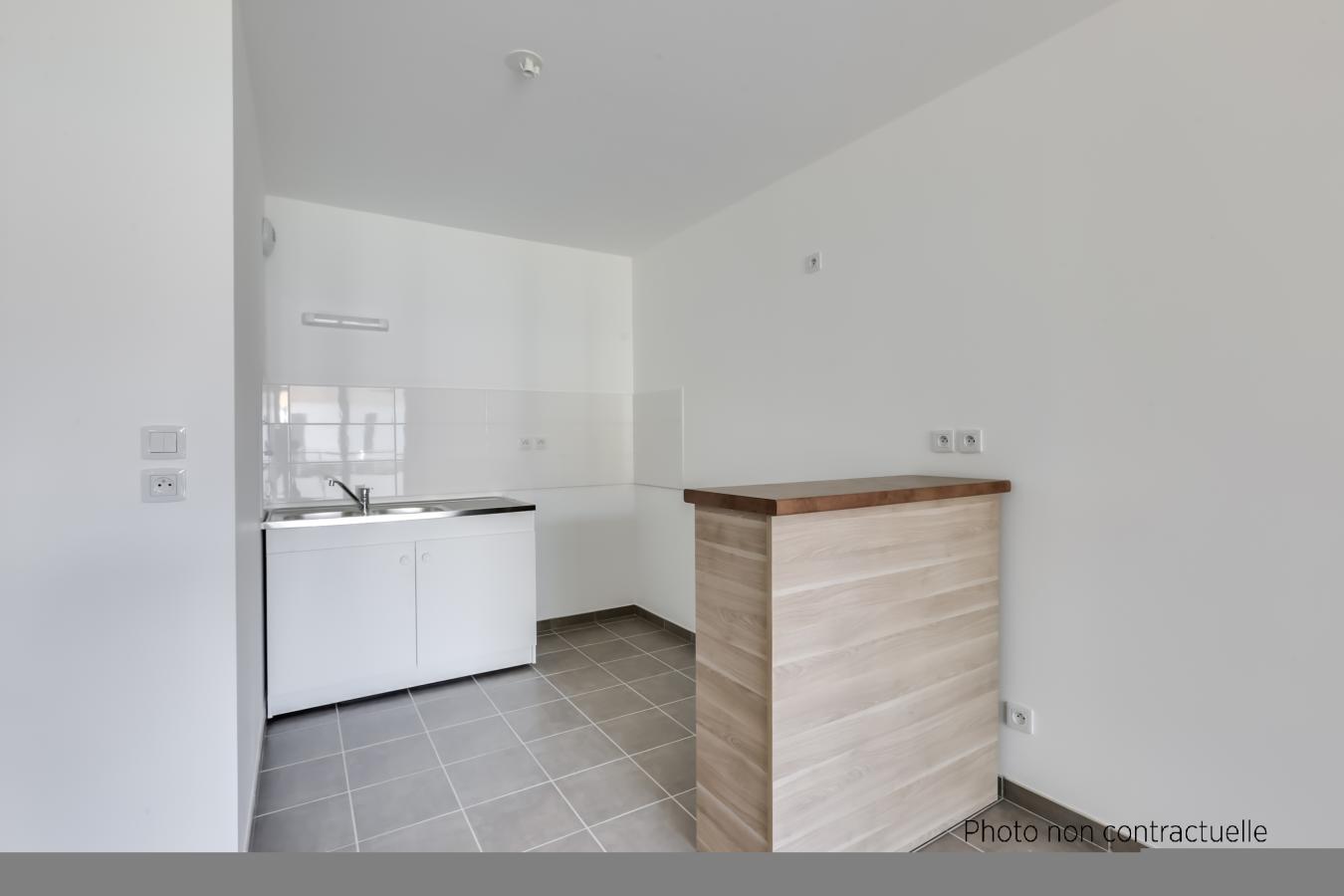 
																			2 pièces - 
																		RDC - 45m² - 842,46 € - Photo #4