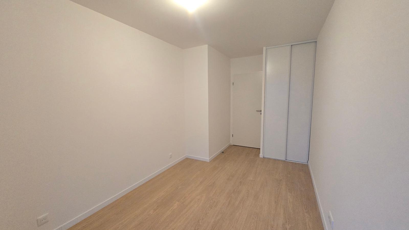 
																																							4 pièces - 
																																						5ème étage - 92m² - 1 724,12 € - Photo #4