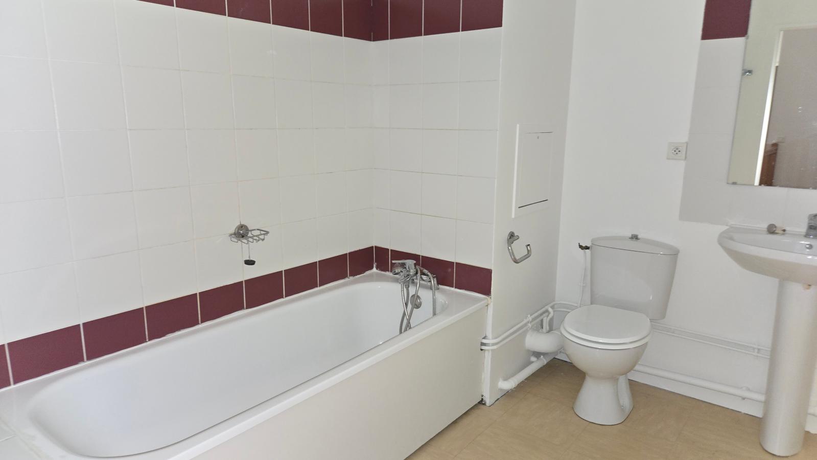 
																			3 pièces - 
																		RDC - 91m² - 2 835,61 € - Photo #5