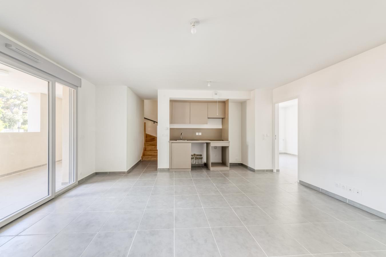 
																																							4 pièces - 
																																						2ème étage - 85m² - 1 389,36 € - Photo #5