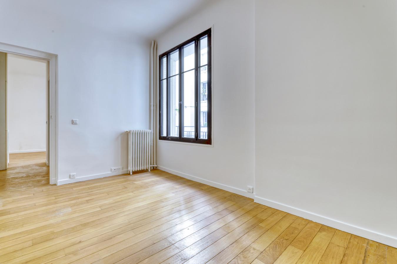 
																																							2 pièces - 
																																						RDC 260 000 € - Photo #4