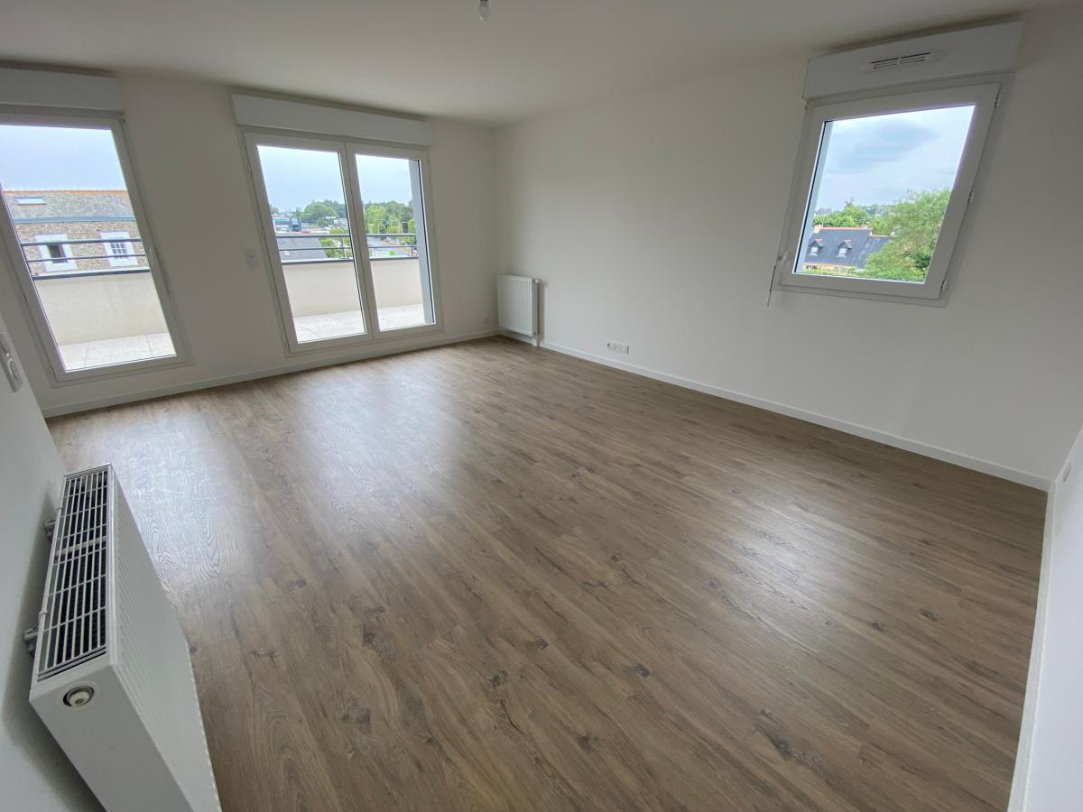 
																			4 pièces – 
																		3ème étage – 75m² - 821,91 € - Photo #1