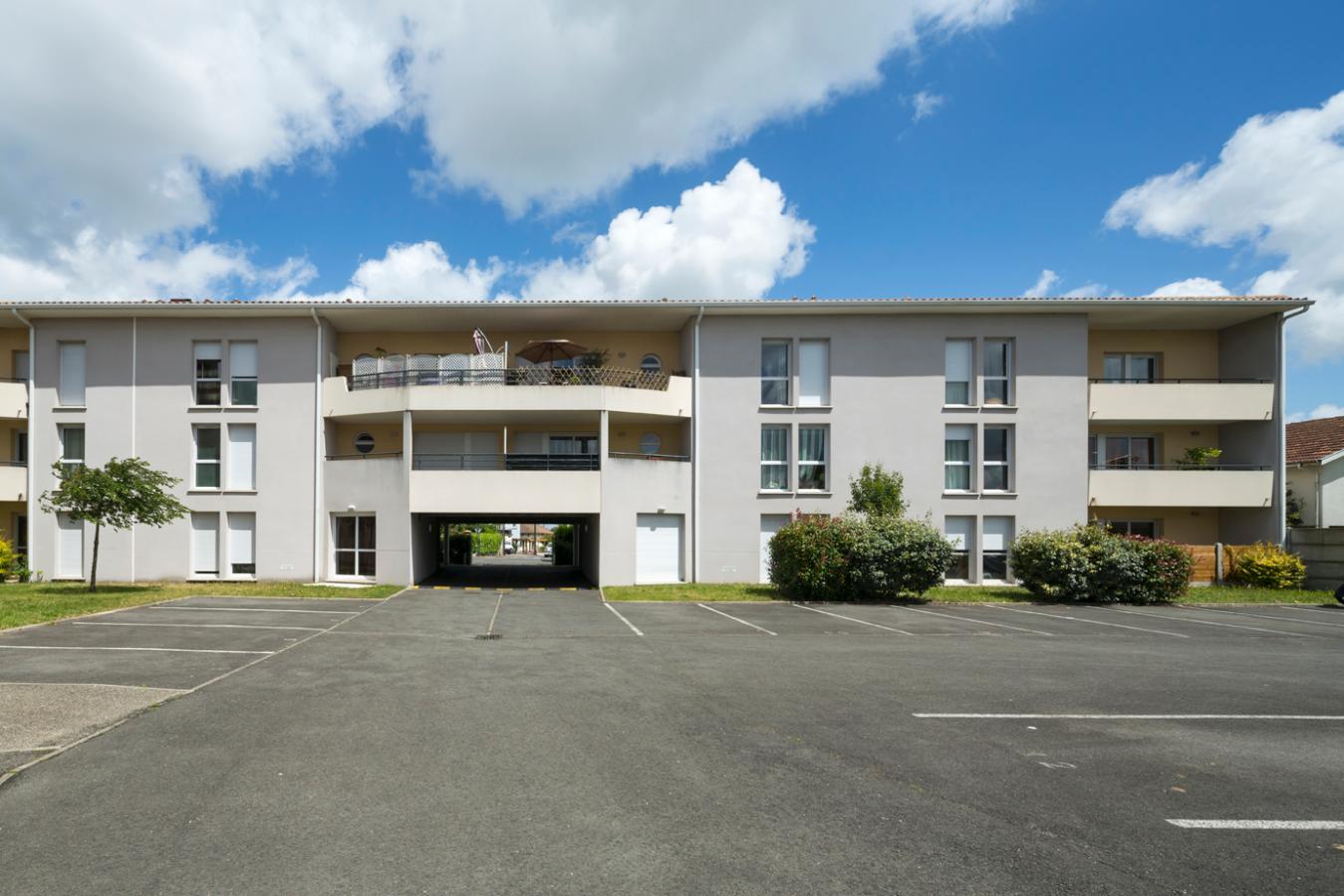 3 pièces - 1er étage - 82m² - 920,69 € - Photo #1