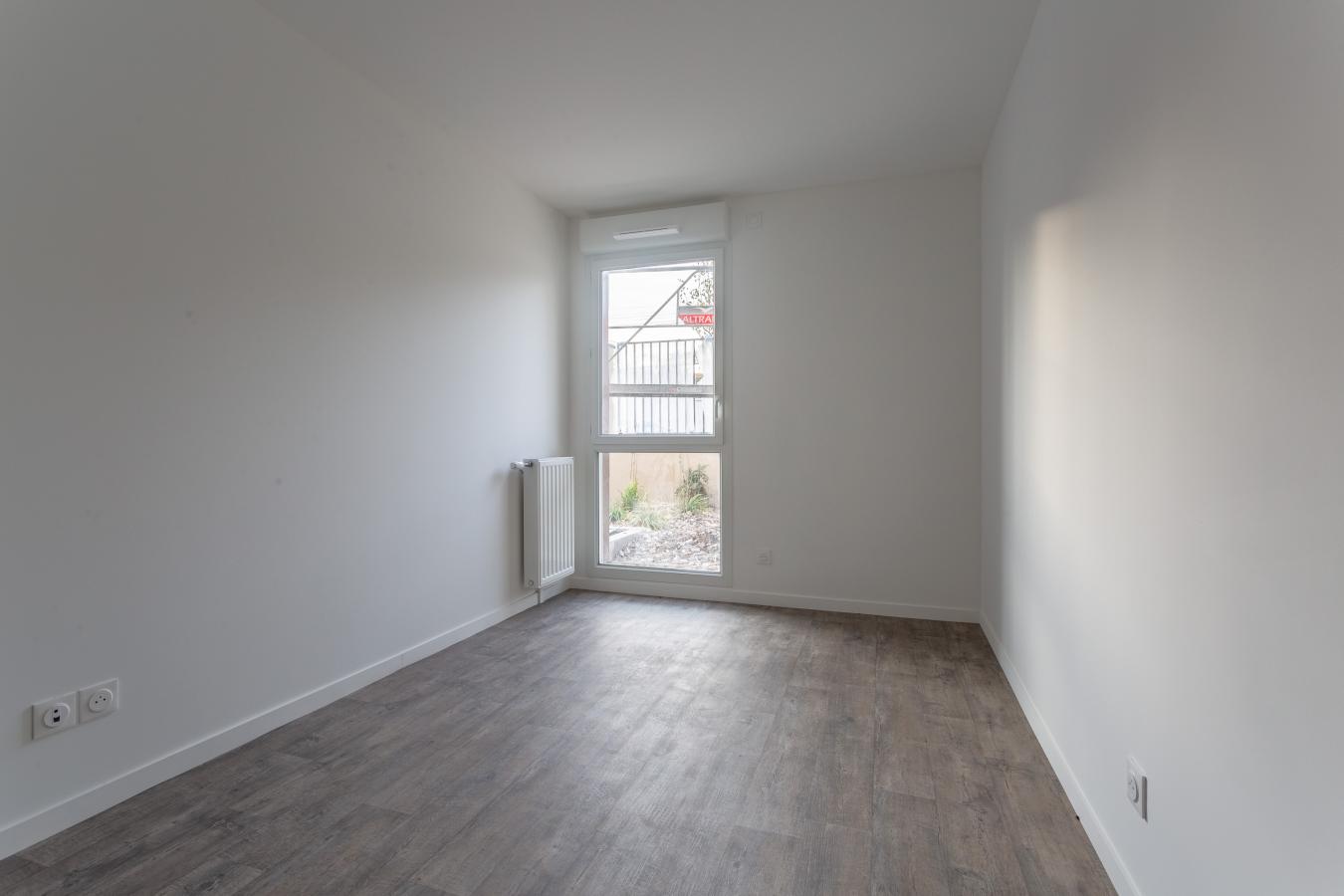 
																																							2 pièces - 
																																						1er étage - 40m² - 835,92 € - Photo #2