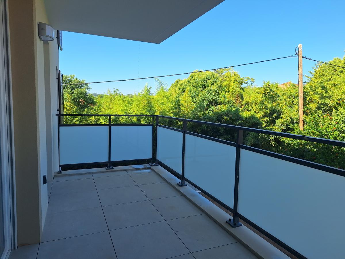 3 pièces - 1er étage - 68m² - 858,63 € - Photo #4