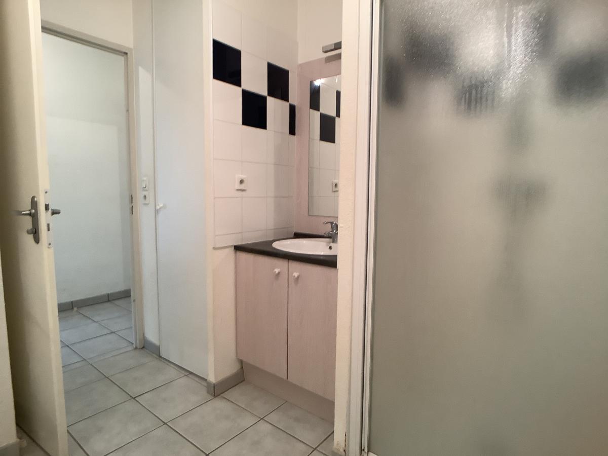 
																			2 pièces - 
																		RDC - 0m² - 112 600 € - Photo #6