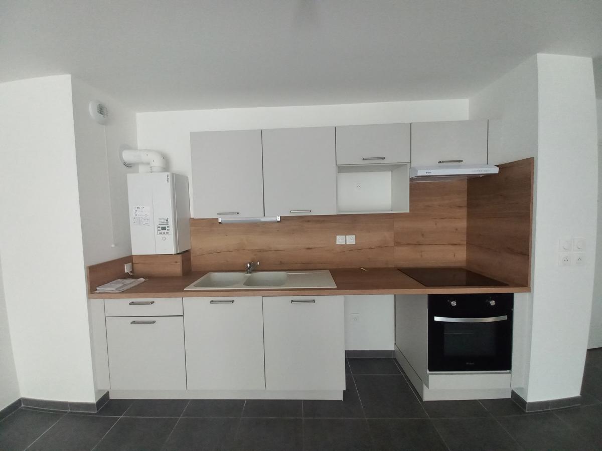 
																																							3 pièces - 
																																						1er étage - 69m² - 919,61 € - Photo #3