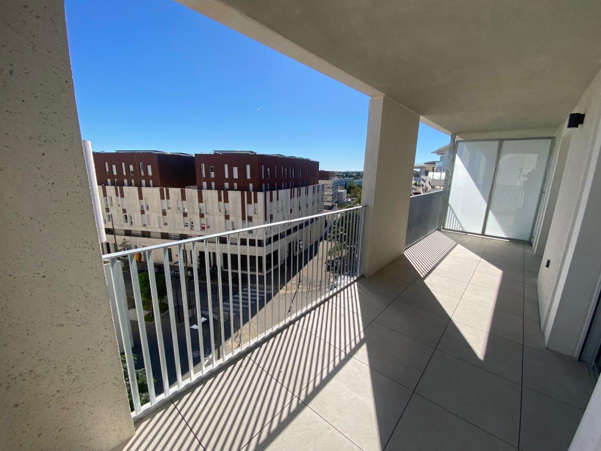2 pièces - 2ème étage - 45m² - 881,39 € - Photo #2