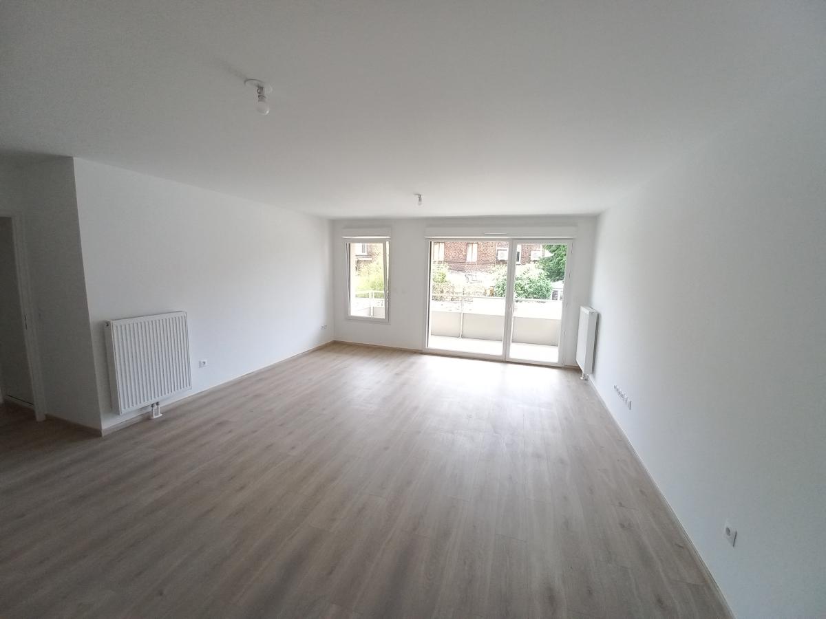 3 pièces - 2ème étage - 68m² - 836,72 € - Photo #3