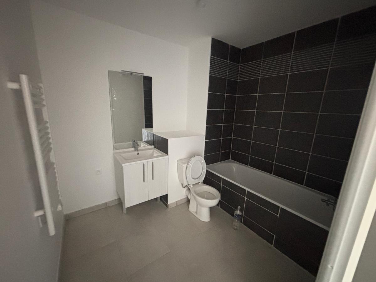 
																																							2 pièces - 
																																						1er étage - 46m² - 601,18 € - Photo #5